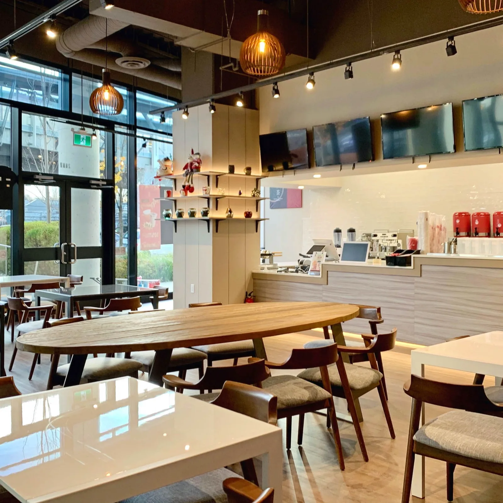 Gong Cha, a commercial project by Costar Construction at 2887 E 12th Avenue, Vancouver, photo 3 of 4
