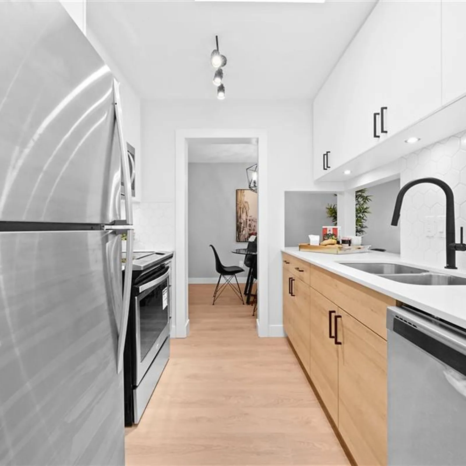 New Westminster Apartment, a apartment project by Costar Construction at 350 Ninth St, photo 6 of 6