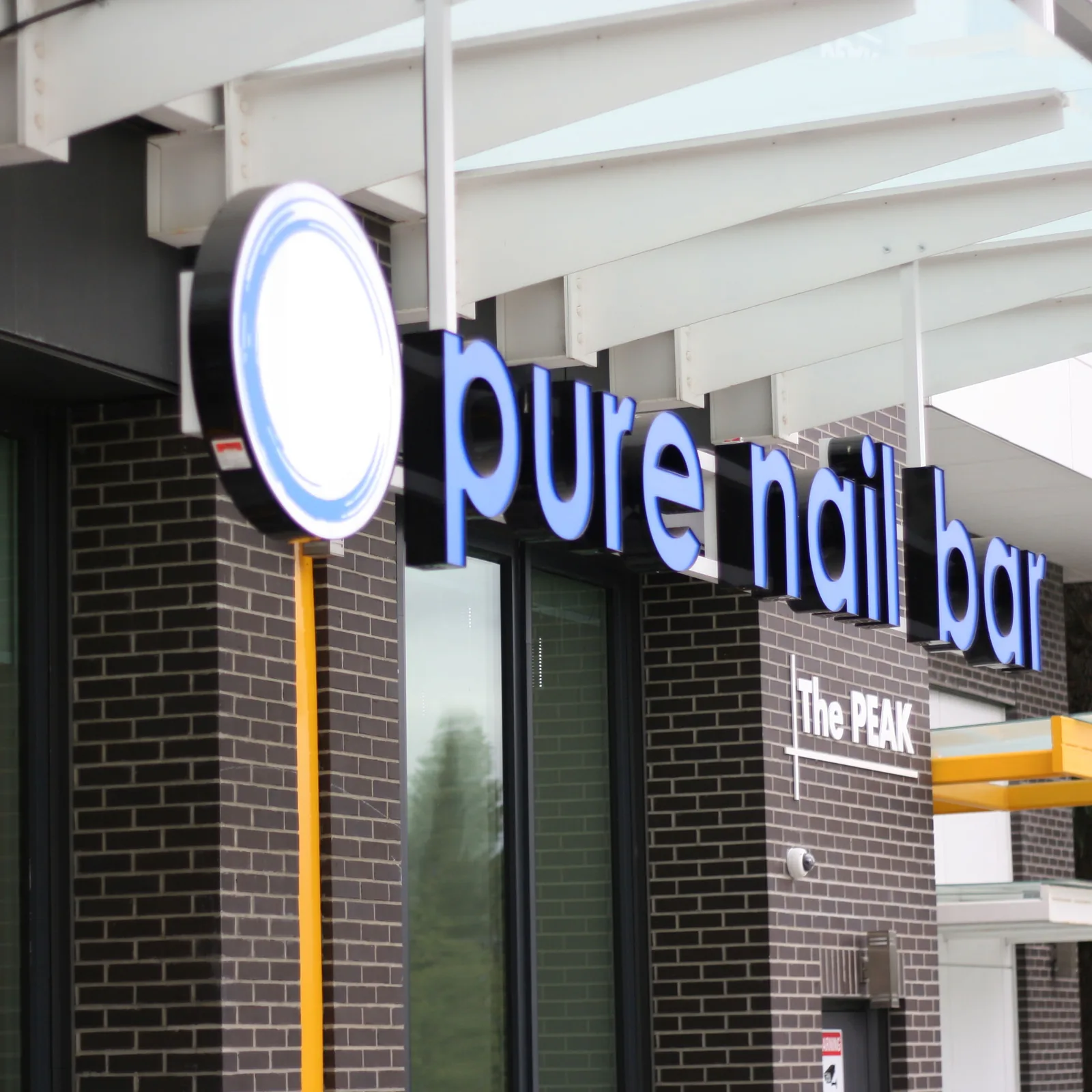 Pure Nail Bar
